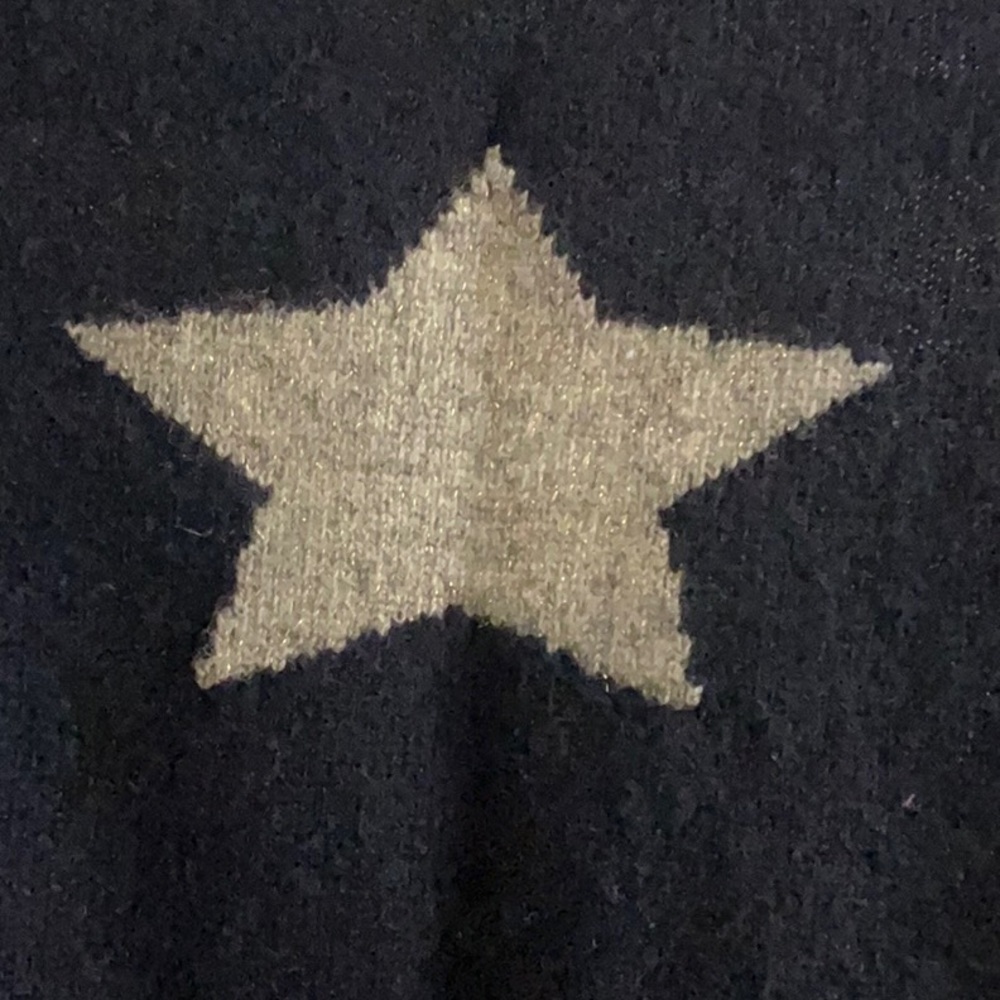 BRODIE CASHMERE NAVY SWEATER WITH SILVER AND GOLD FLECK STARS - Picture 4 of 5